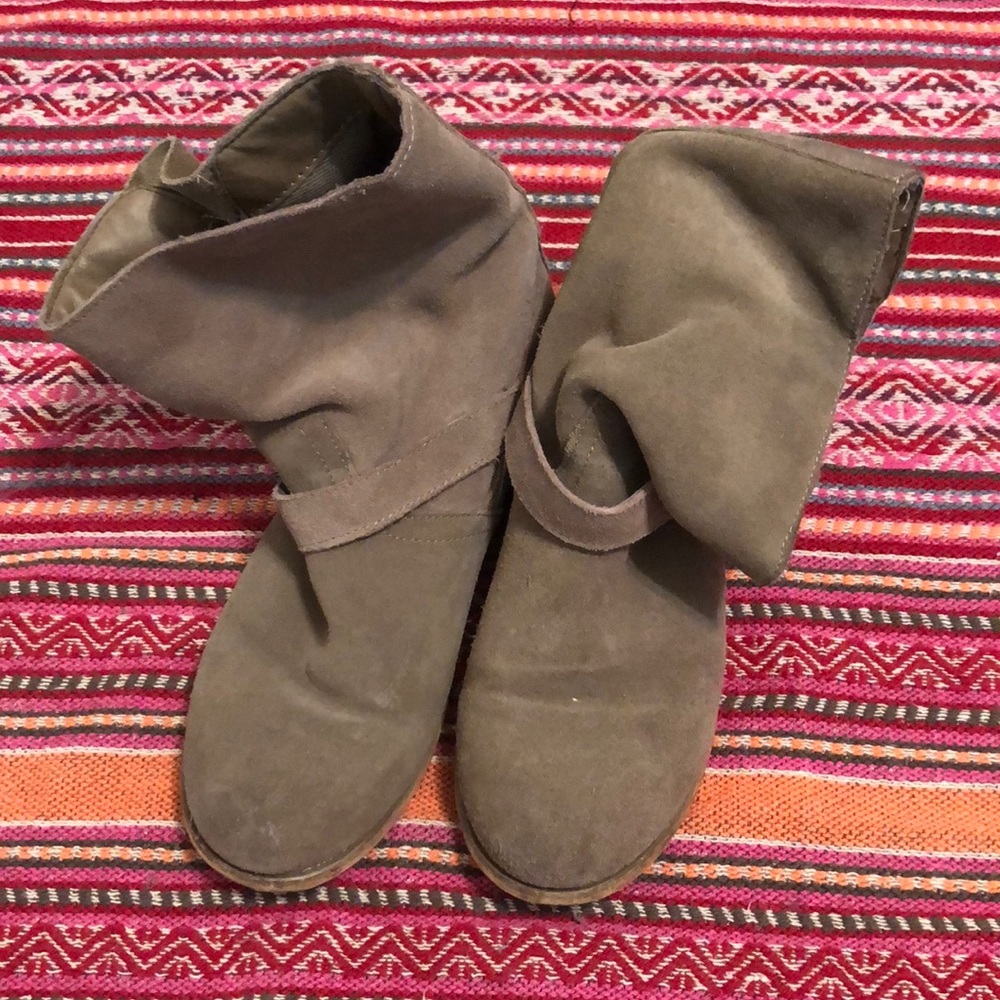 Booties - Picture 2 of 3